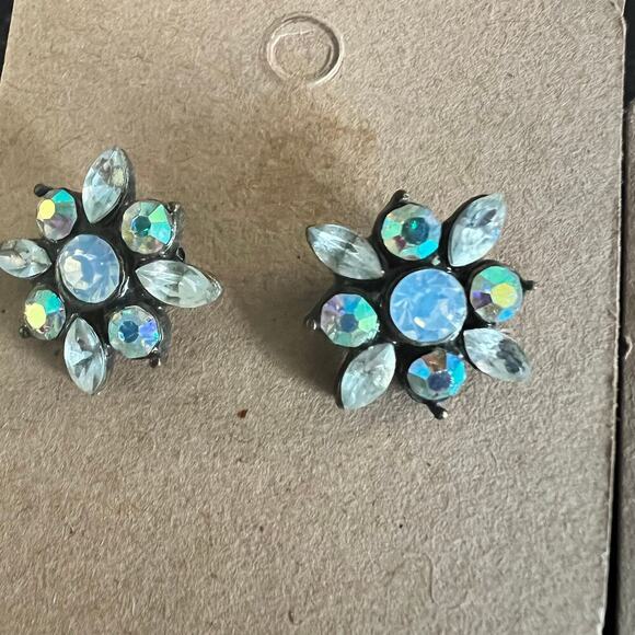 Six pairs of post jewel fancy elegant earrings incl. faux pearl and baublebar - Picture 4 of 11